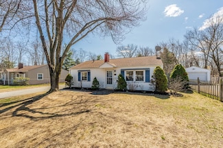 166 Nottingham St, Springfield, MA 01104