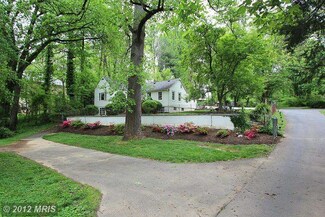 7327 Bradley Blvd, Bethesda, MD 20817