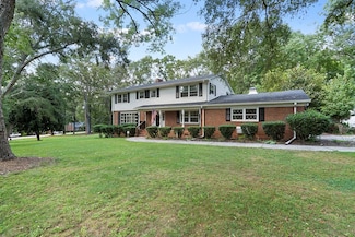 200 Sherwood Dr, Laurens, SC 29360