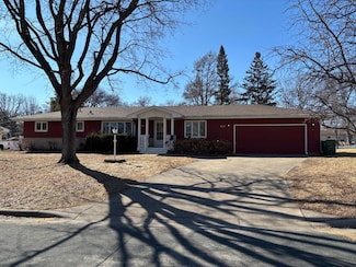 950 Pandora Dr NE, Minneapolis, MN 55432