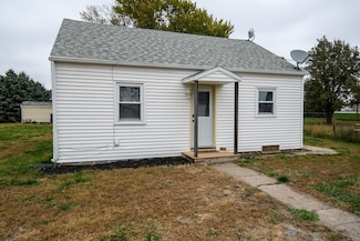 721 S Victory Rd, Norfolk, NE 68701