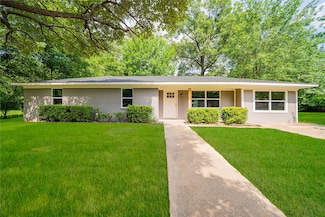 1109 Booker Ave, Mount Pleasant, TX 75455