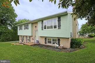 1595 Jody Ave, Lebanon, PA 17046