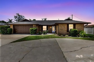 1736 Saxon Blvd, Deltona, FL 32725