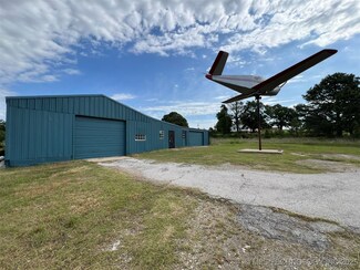 371971 Oklahoma 51, Lawrence Creek, OK 74044