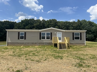 11280 Clay County Hwy, Moss, TN 38575