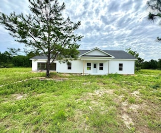 127 Lord Hatcher Dr, Dexter, GA 31021