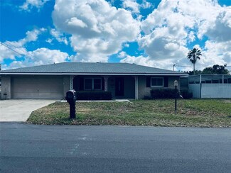132 Duval Rd, Winter Haven, FL 33884