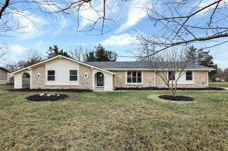 7393 W Ivy Ct, New Palestine, IN 46163