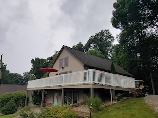 17374 Lakeview Dr, Vandalia, MI 49095