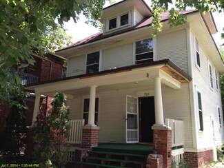 726 Locust St, Rockford, IL 61101