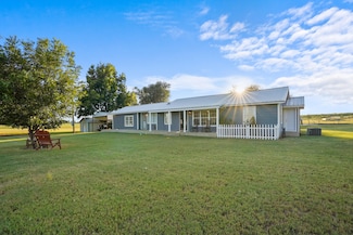 1501 County Road 216, Afton, TX 79220