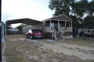 562 Private Road 1510, Bandera, TX 78003