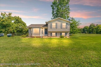 6107 Holmes Hwy, Eaton Rapids, MI 48827
