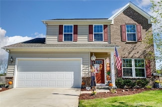 148 Irongate Dr, Englewood, OH 45322