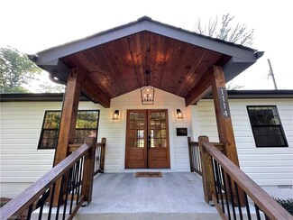 1114 Virginia St, Greensboro, NC 27401
