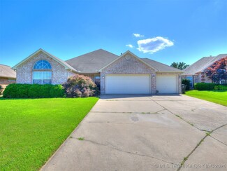 1208 S 36th St, Broken Arrow, OK 74014