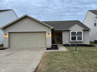 3202 Rolling Knoll Ln, Columbus, IN 47201