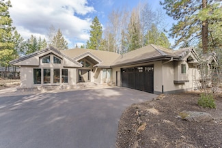 19372 Soda Springs Dr, Bend, OR 97702
