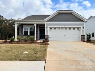 1044 Bull Dog Ln, Wingate, NC 28174