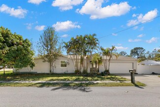 7098 54th St N, Pinellas Park, FL 33781
