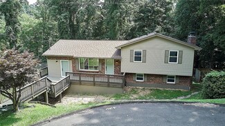 1516 Martha Rd, Charleston, WV 25303