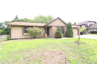 1209 Levin Dr, Knoxville, IA 50138