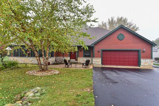 26225 N Elm St, Antioch, IL 60002