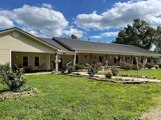 300 Baker Ln, Hawesville, KY 42348