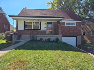 5757 Green Acres Ct, Cincinnati, OH 45248