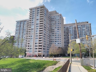 5500 Friendship Blvd, Chevy Chase, MD 20815
