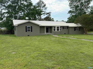 41 County Road 644, Henagar, AL 35978
