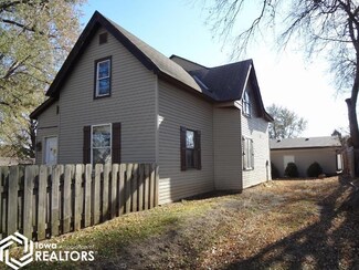 505 E 2nd St, Villisca, IA 50864