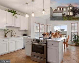 8 Fulton Dr, Stafford, VA 22554