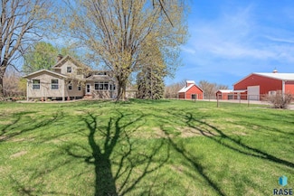46872 250th St, Baltic, SD 57003