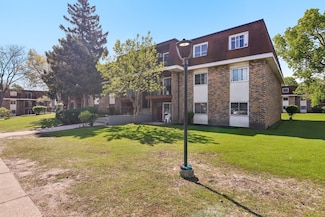 615 Hill Dr Unit 303, Hoffman Estates, IL 60169