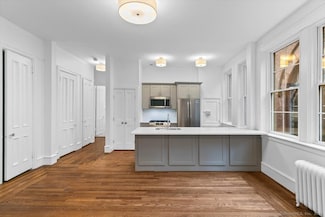 284 Orange St Unit 204, New Haven, CT 06510