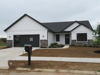 68390 Falcons Lair Ln, New Paris, IN 46553