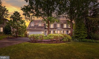 1905 Windsor Hunt Ct, Vienna, VA 22182