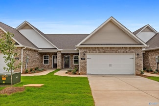 3137 Lea Ln SE, Decatur, AL 35603