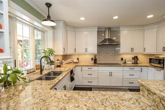 36 Laurel St, Concord, NH 03301