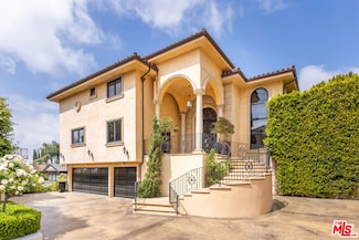 2959 N Beverly Glen Cir, Los Angeles, CA 90077