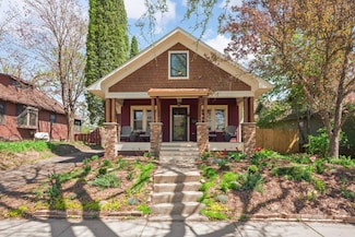 1224 Victoria St N, Saint Paul, MN 55117