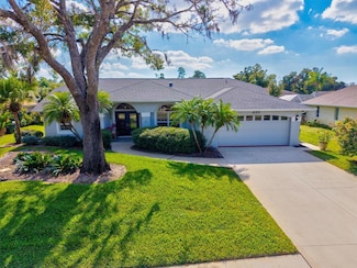439 Lake of the Woods Dr, Venice, FL 34293
