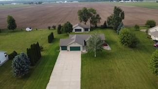 6233 W Lynne Dr, Janesville, WI 53548