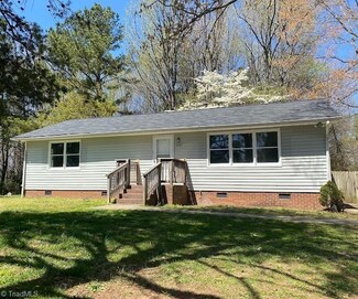 3707 Brady St, Greensboro, NC 27401