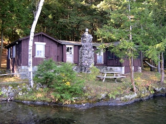 220 Hyatt Camp Rd, Benson, VT 05743
