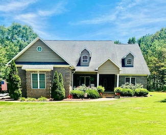 80 White Oaks Ln, Winfield, AL 35594