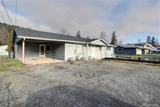 18710 Pioneer Way E, Orting, WA 98360