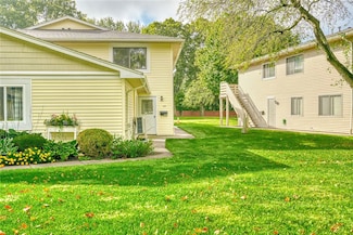 140 Milrace Dr, East Rochester, NY 14445